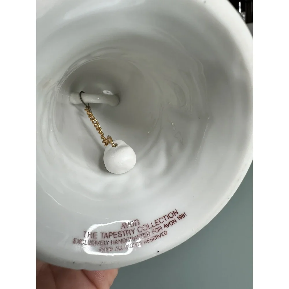 AVON The Tapestry Collection‎ 1981 Porcelain Bell w/ White Dove Handle Taiwan